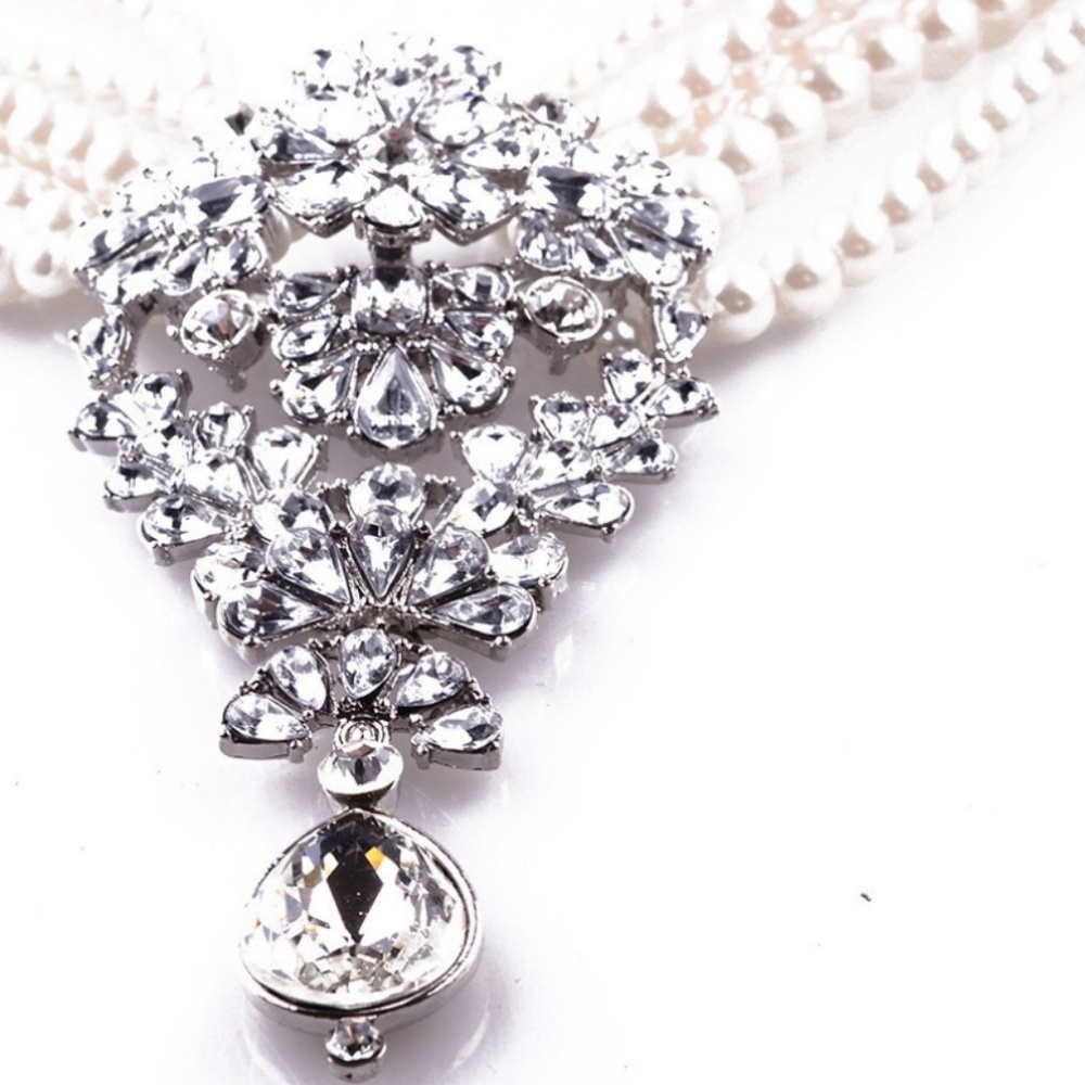 Necklace & Earrings - Diamonds and Pearls White - Picture 2 of 8
